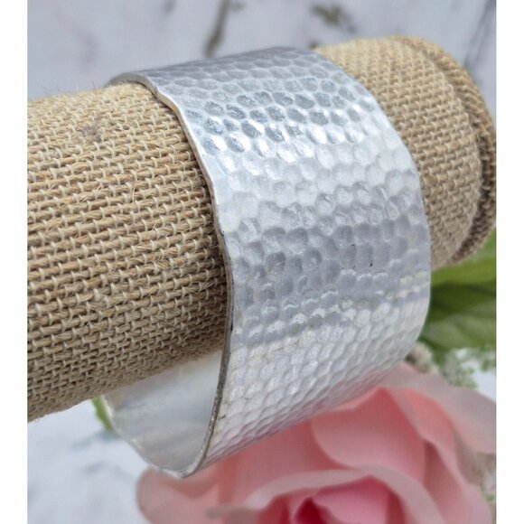 Brushed Silver Tone Hammered Wide Cuff Bracelet Brutalist Statement Piece - Picture 7 of 8